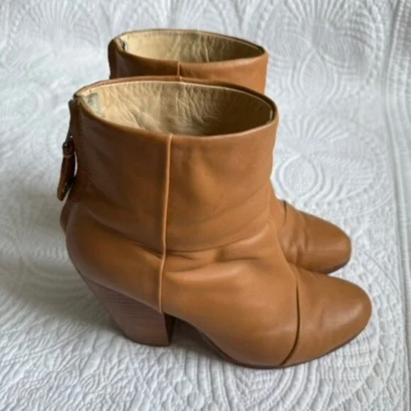 Rag & Bone Newbury Tan Leather Booties 3.5” Heel Classic Ankle Boots - Picture 7 of 8